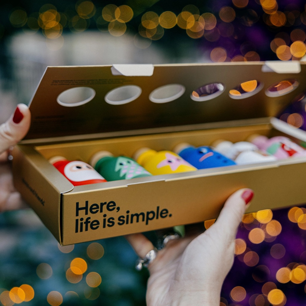 Set of Six Christmas Mini Olive Oils Gift Box - Thumbnail 2