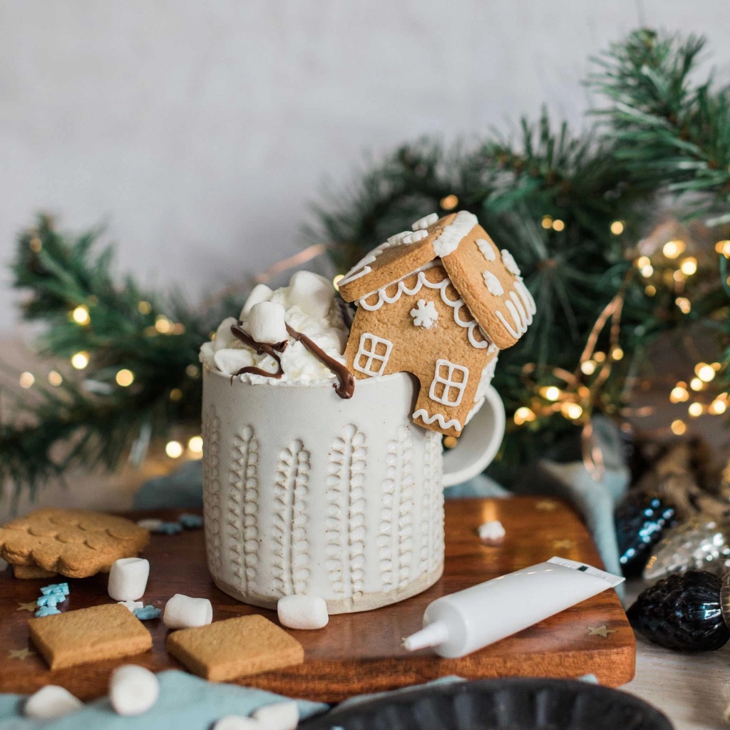 DIY Tiny Gingerbread House Kit - Thumbnail 2