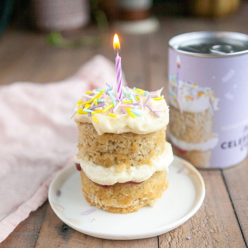Mini Celebration Cake Kit - Thumbnail 2