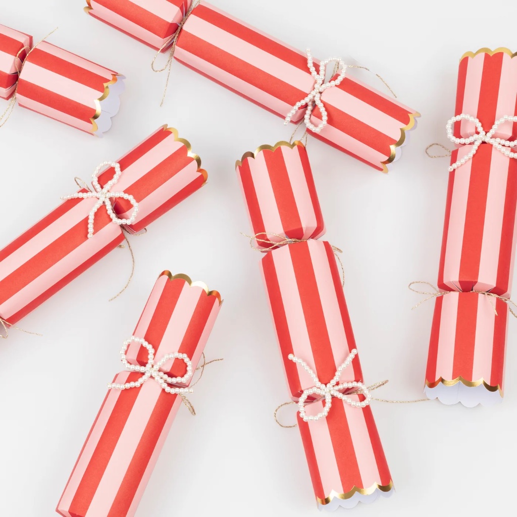 Set of Six Pearl Bow Crackers - Thumbnail 3