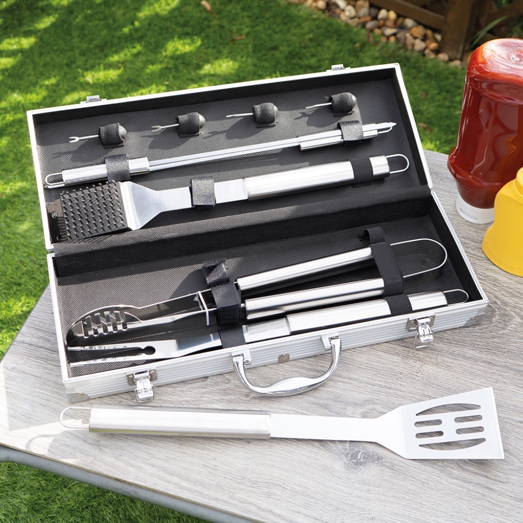 10-Piece Stainless Steel Grill Utensil Set with Aluminium Storage Case - Thumbnail 2