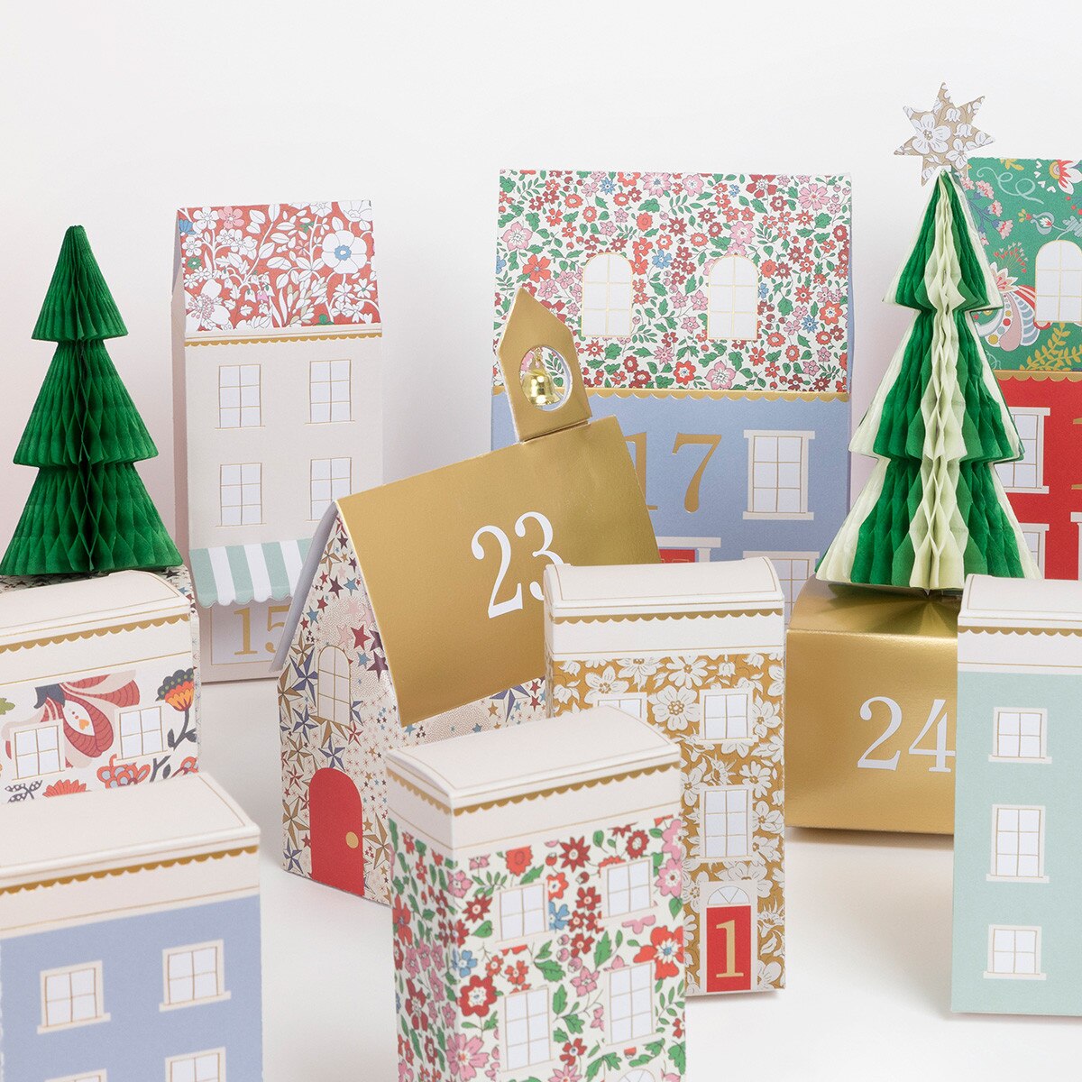 Liberty Advent Calendar Village - Thumbnail 2