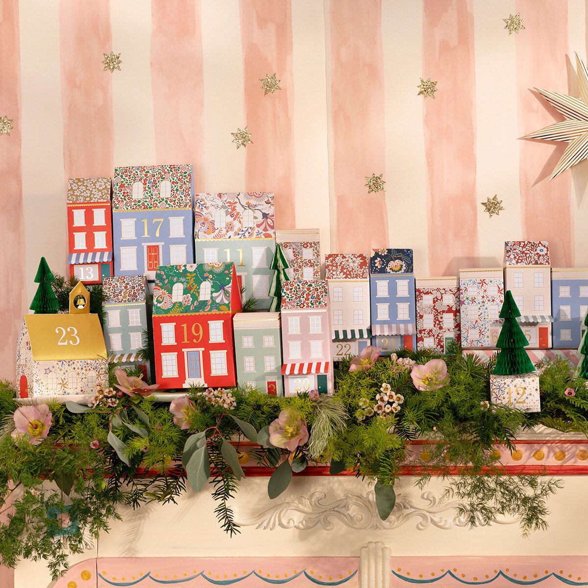 Liberty Advent Calendar Village - Thumbnail 1