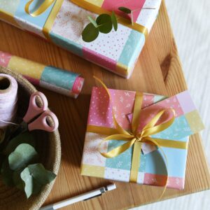 Pastel Patchwork Quilt Wrapping Paper - Thumbnail 2